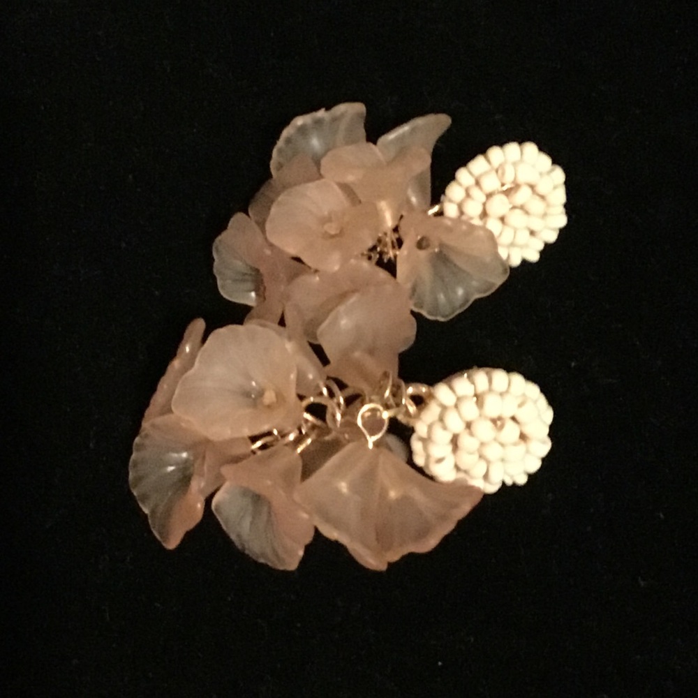 Peachy Petal Earrings
